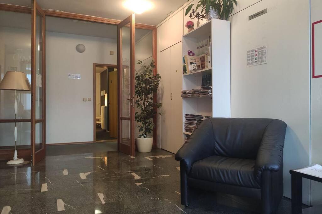 Studio Apartment "Iris" Ptuj Luaran gambar